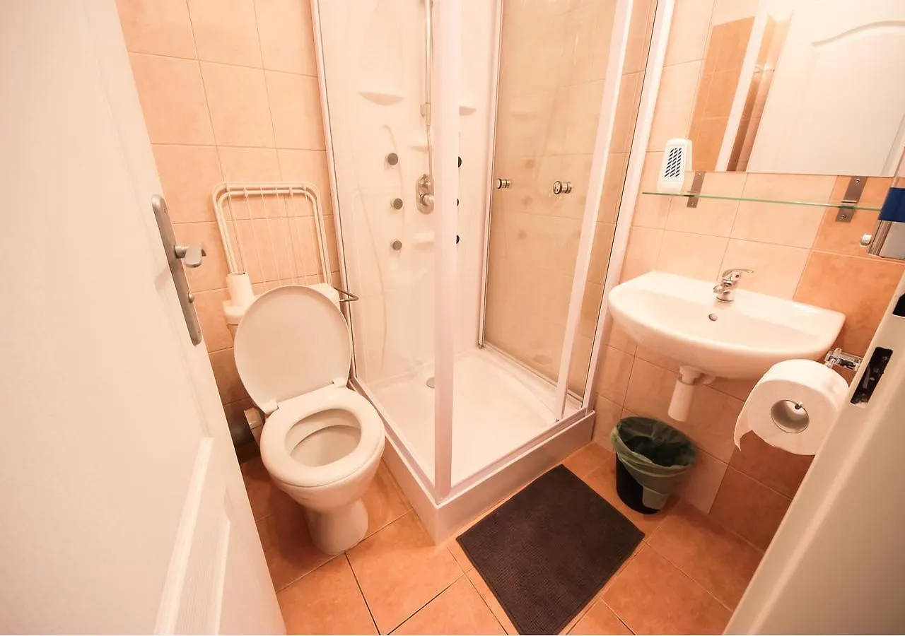Hostel Mirak Praga República Checa